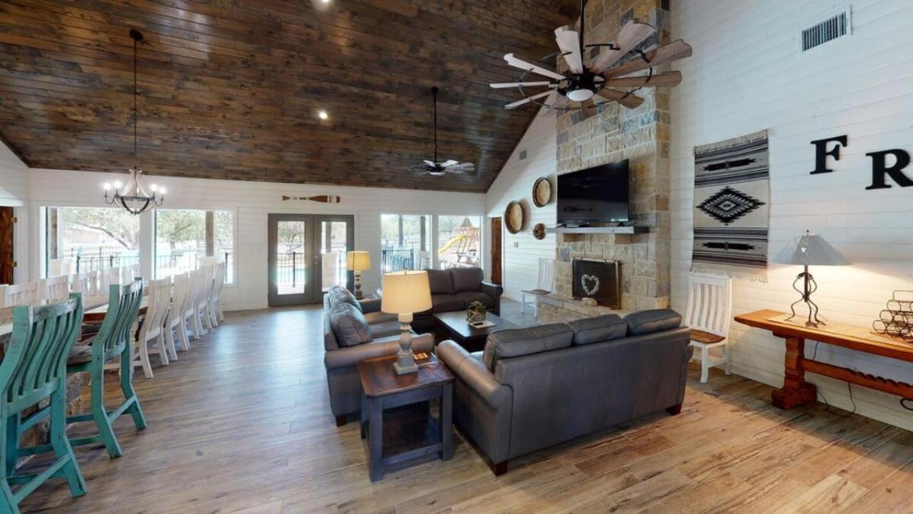 Heartstone Lodge コンカン エクステリア 写真